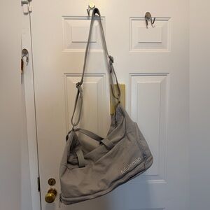 Lululemon 3-in-1 Gym Duffle Bag 30L — Silver Drop